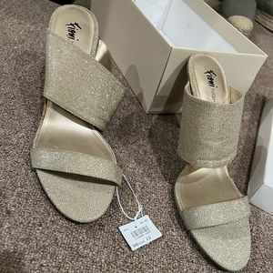 Fiona Size 13 Women’s Gold Heeled Sandals.New with tags.